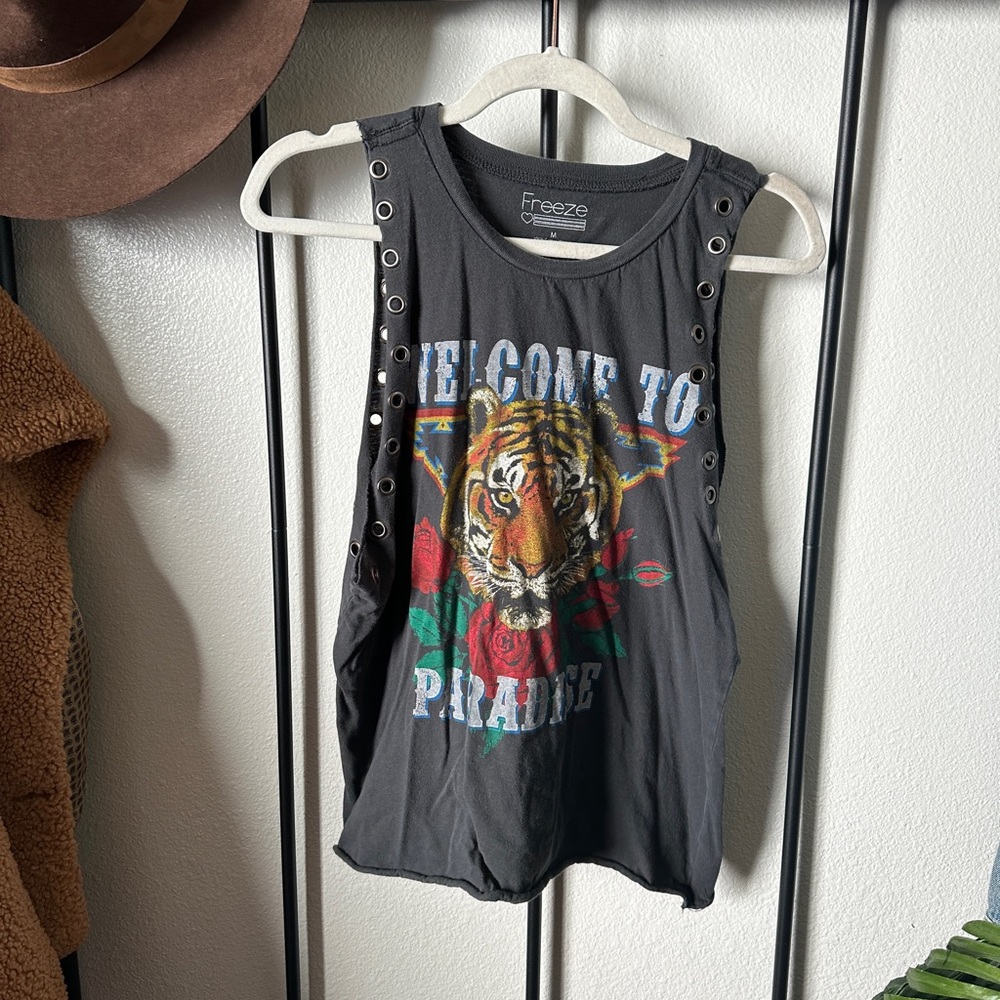 Freeze Black Graphic Tank Top